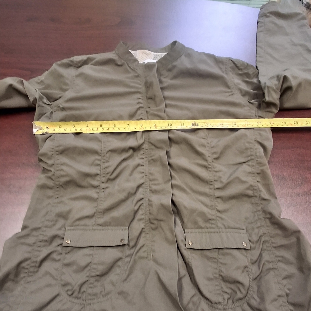 Pleated Jacket - Picture 6 of 7